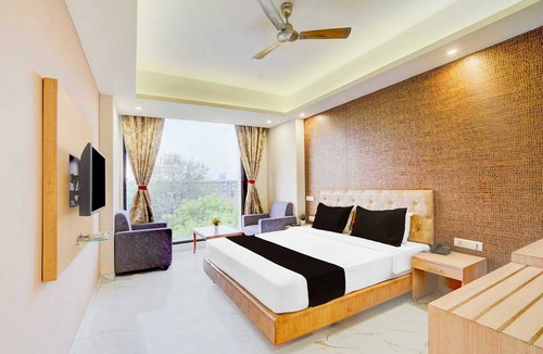 Maharana Pratap Nagar Hotel | Palette Hotel Nisarga Bhopal
