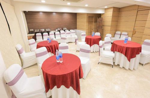 Sayajiganj Hotel | Palette Hotel Surya by CheckIn, Vadodara