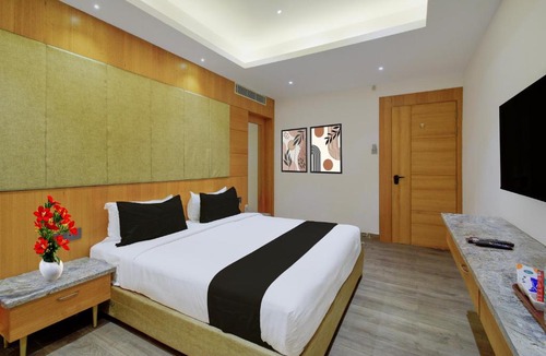 Mahabubabad Hotel | Palette Mahbubabad Railway Station Formerly Hotel RC Platinum