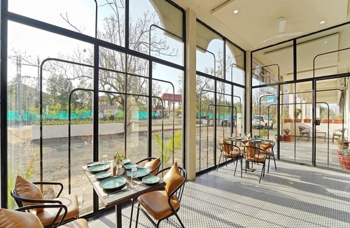 Kohka House | Palette Orient Greenz Pench by CheckIn