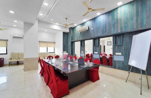 Nagpur Hotel | Palette Orient Hotel & Convention Centre by CheckIn, Nagpur