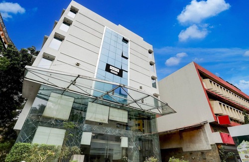Ahmedabad City Centre House | Palette River Front Railway Station