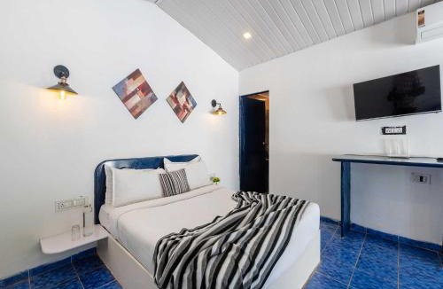 Lonavala Villa | Palette Santorini Cabins | Cottages | Pool | Mountain View | Lonavala