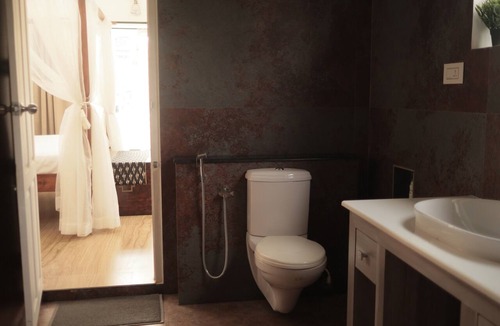 Cherthala Bed & Breakfast | Palliath House-Heritage Villa Beachside