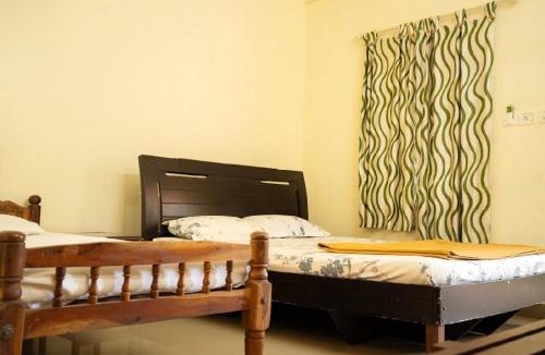 Edapalli Bed & Breakfast | Palm Grove Service Villa