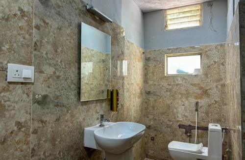 Indiranagar Hotel | Palm Mystic Inn - Indiranagar
