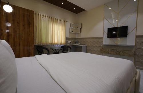 Gorai Hotel | Palm Springs Beach Resort - Gorai