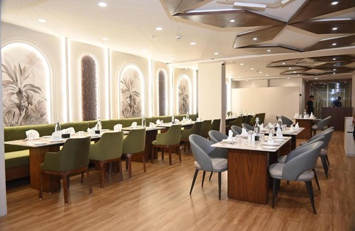 Sayajiganj Hotel | Pam Premium Hotel Vadodara