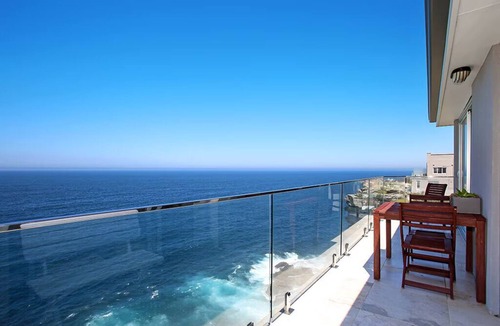 North Bondi Apartment | Panoramic Ocean Views from Every Room! Stunning 2 bedroom Bondi Beach Penthouse