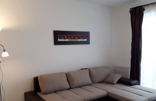 Brasov Apartment | Panoramic Plateaus ***