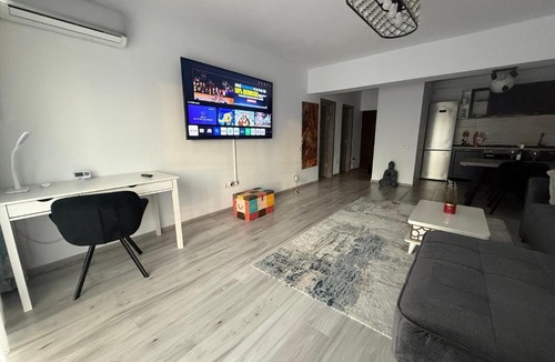Iasi Apartment | Panoramic Self Check-in Underground Parking