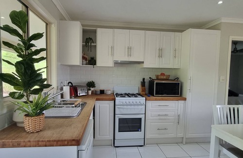 Wilsons Pocket Other | Panoramic Views, Peaceful, Fire pit, Wood BBQ, Feed the cute animals.