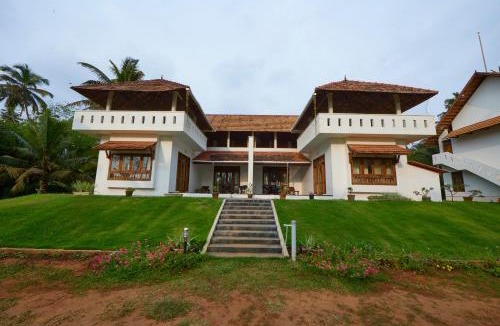 Muttom Cabin | Paraikal Beach Resort