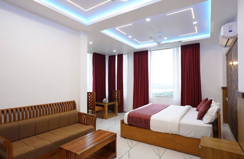 Parassinikadavu Hotel | Parassini Tourist Home