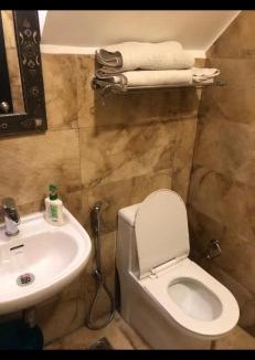Karol Bagh Bed & Breakfast | Parigold