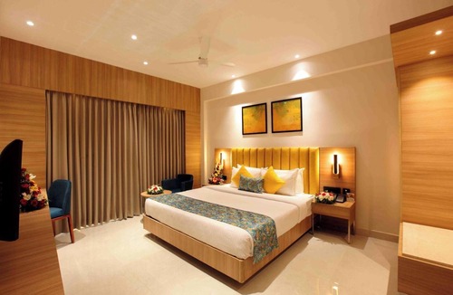 Onamthuruth Hotel | Park Residency Ayarkunnam