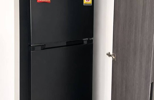 Redfern Apartment | Parking, City Stay, Train at Doorstep, 2b2b APT Near CBD
