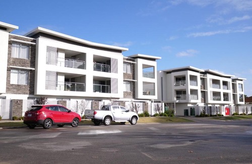 Rockingham Apartment | Parkview Suites 05
