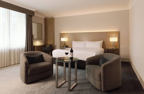 Perth Central Business District Hotel | Parmelia Hilton Perth
