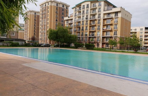 Stefanestii de Jos Apartment | Passiflora Cozy Apartment with Pool in Cosmopolis, North Bucharest