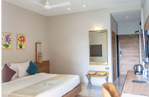 Gandhinagar Hotel | Pathikashram Nilaya