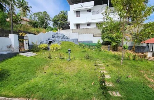 Thiruvananthapuram House | Pavithram 2426