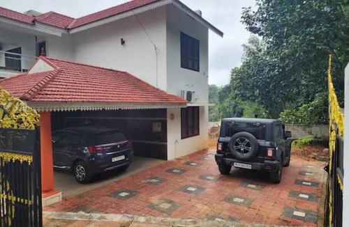 Thiruvananthapuram House | Pavithram 2426