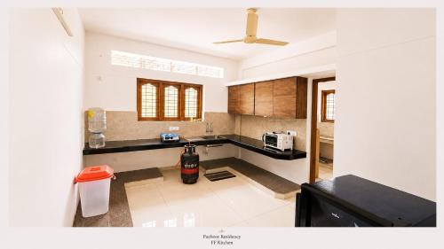 Kazhakuttam Apartment | PAZHOOR RESIDENCY Homestay 11 Rooms in 3 Apartments