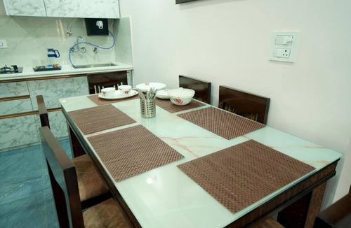 Dehradun Apartment | Peaceful 2 Bed 2 Bath Spacious Floor Available