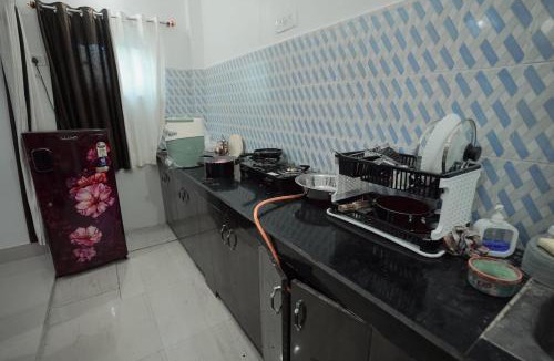 Patna Villa | Peaceful AC Studio With Kitchen & Terrace 301