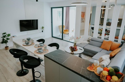 Iasi Apartment | Peaceful Getaway Near Mall Moldova