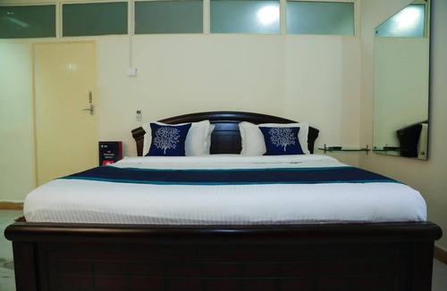 Tirupati Hotel | Peaceful Rooms Near Railway Station