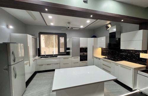 Patiala Villa | Peaceful & Spacious 5BHK Villa with Balcony & Parking