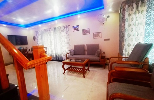 Nainital Villa | Peach Villa By Ebony Stays – 3 BHK Luxury Villa in Nainital with Himalayan Views