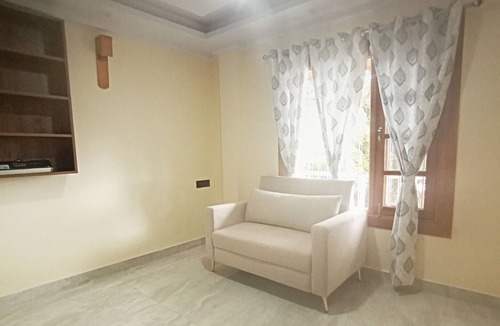 Nainital Villa | Peach Villa By Ebony Stays – 3 BHK Luxury Villa in Nainital with Himalayan Views