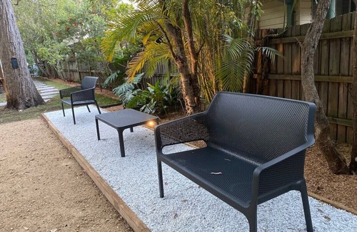 Pearl Beach House | Pearl Beach House - 2 min to sand & sea - 2 semis