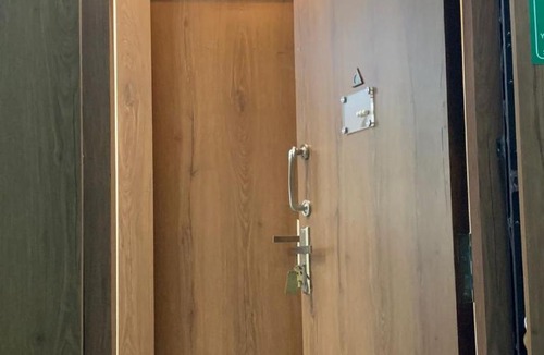 Ballygunge Apartment | Pearl by Olys Apartment