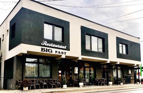 Ludus House | Pensiune cu restaurant Bigfast