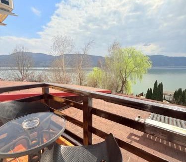 Eselnita Hotel | Pensiunea Doina