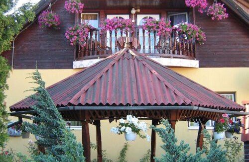 Praid House | PENSIUNEA DORINA