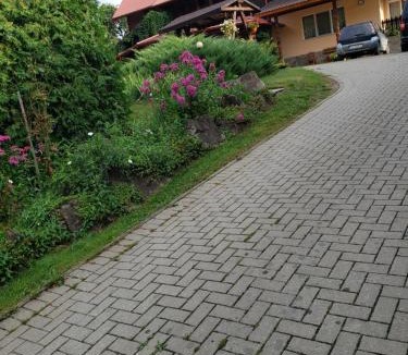Sucevita House | Pensiunea Emilia