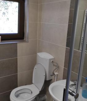 Sucevita House | Pensiunea Emilia