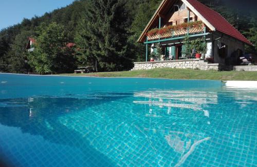 Turnu Ruieni House | Pensiunea Ioana