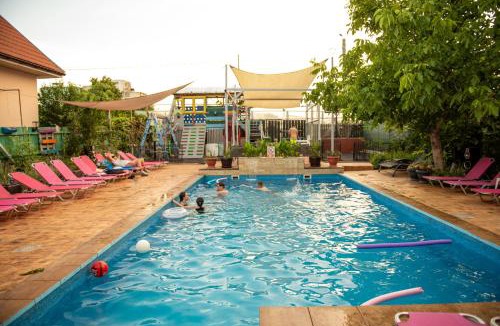 Lumina House | PENSIUNEA LAINER