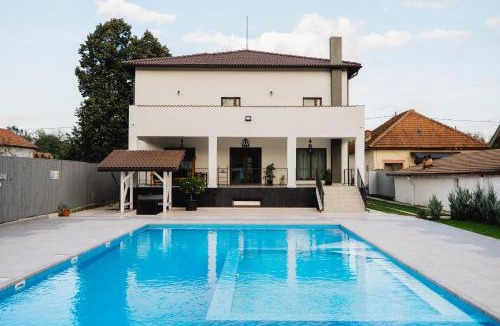 Arcani House | Pensiunea Magnesia (4 margarete*)