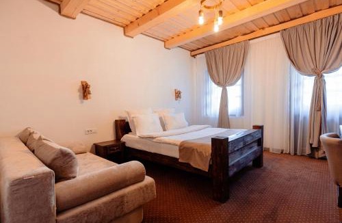 Desesti House | Pensiunea Pă Coastă