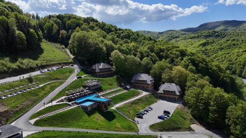 Desesti House | Pensiunea Pă Coastă