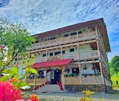 Stramtura House | PENSIUNEA PLAI STRABUN