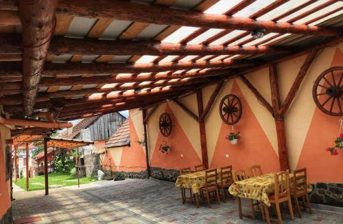 Cartisoara House | Pensiunea Simone