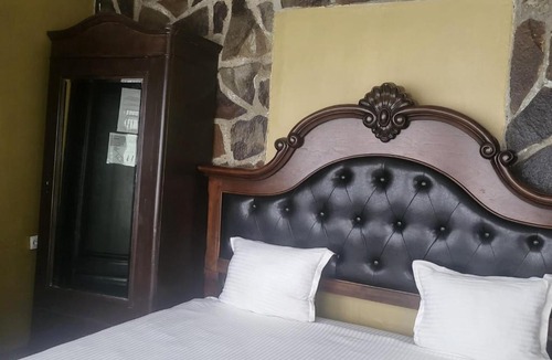 Iasi Hotel | Pensiunea Taverna Bucium